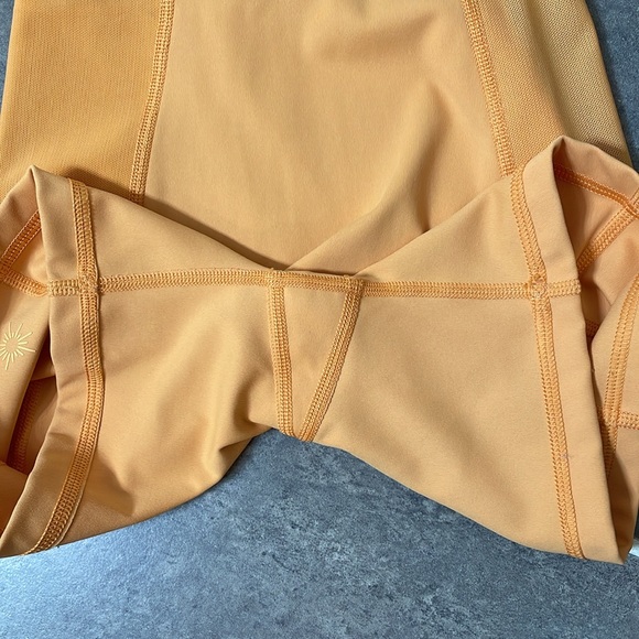 Offline by Aerie Goals High-Rise Pocket 4” Bike Short size XXS - Picture 9 of 9